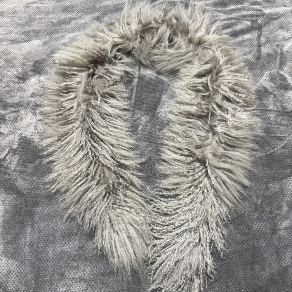 Sentaler Grey 100% Wool Shaggy Long Hair Fur Style Scarf Canada